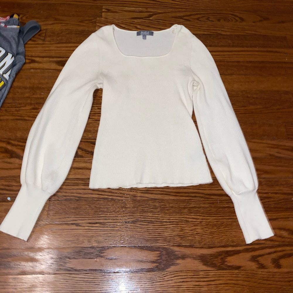 Long sleeve white ribbed long sleeve